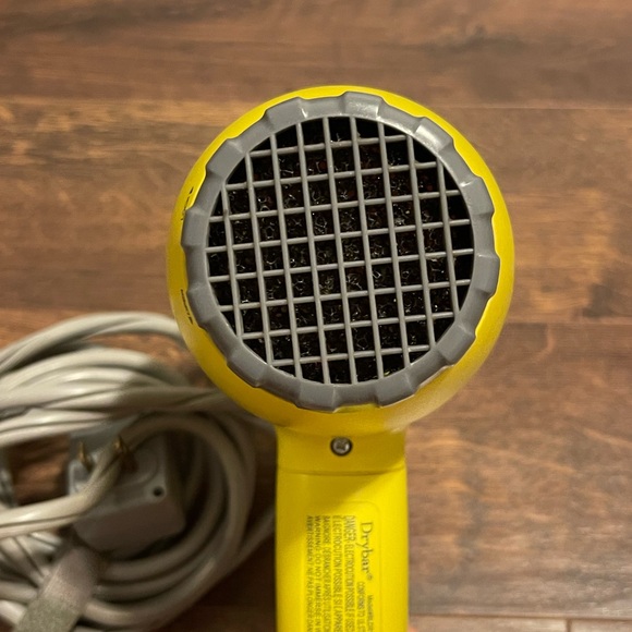 Drybar Buttercup Blow-Dryer - Picture 2 of 3